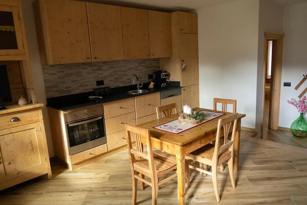 Apartment Accogliente Trilocale Nel Cuore Della Valdidentro Isolaccia Italy
